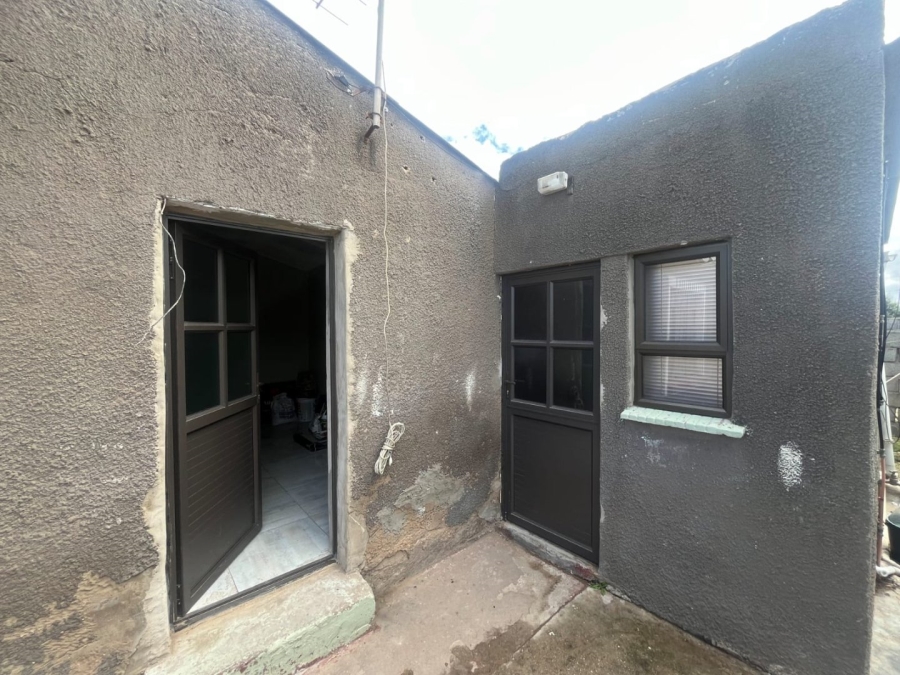 2 Bedroom Property for Sale in New Brighton Eastern Cape